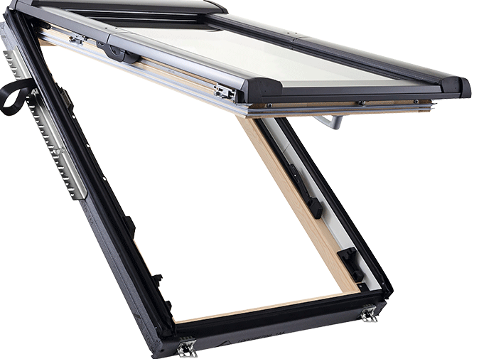 Designo R8 half-opened wooden pivot-hung window